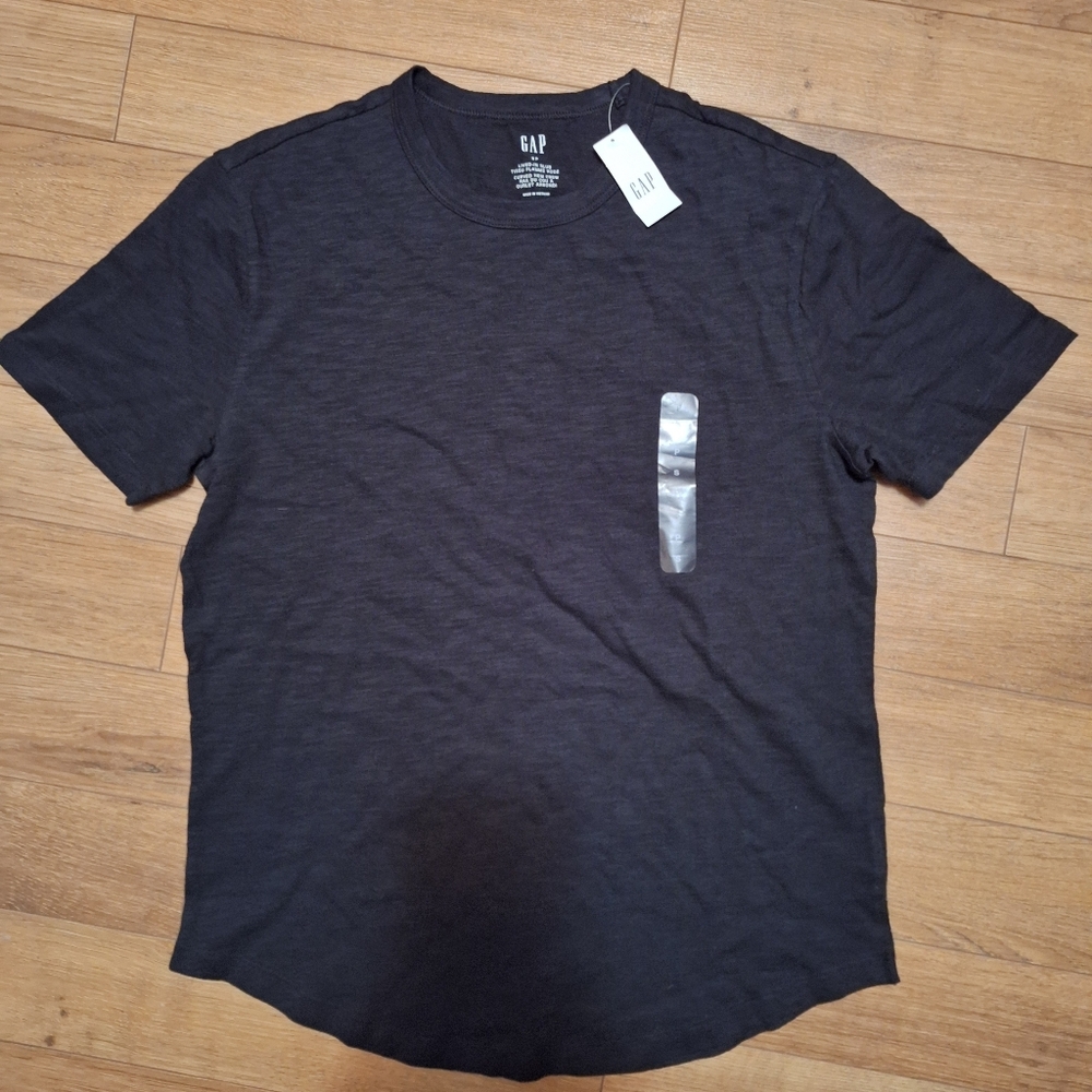 NWT! GAP Charcoal Short Sleeve Cotton Tee Size Small